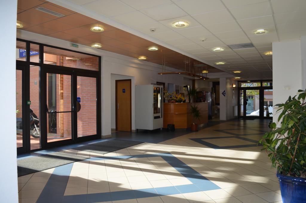 Kyriad Direct Montauban Centre מראה חיצוני תמונה